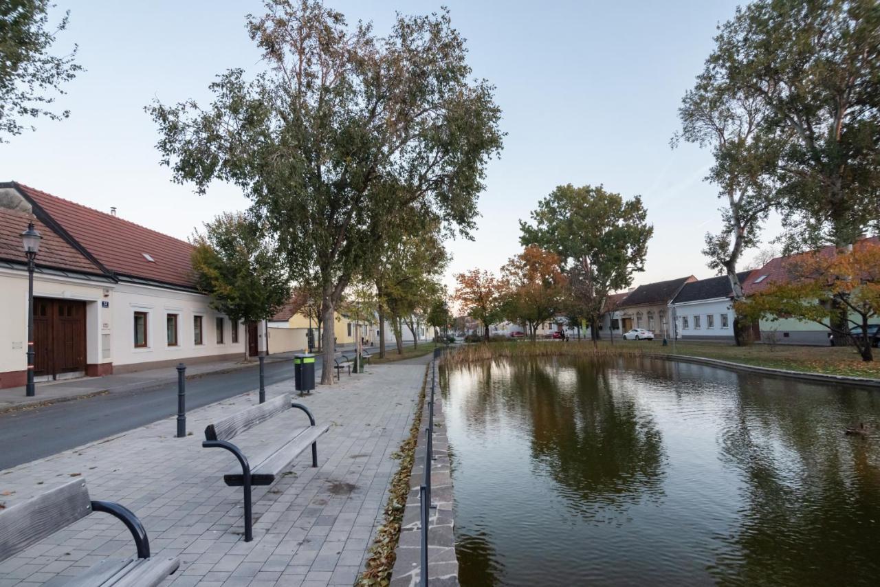 Renoviertes Bauernhaus Mit Garten In Ruhelage Viena Exterior foto